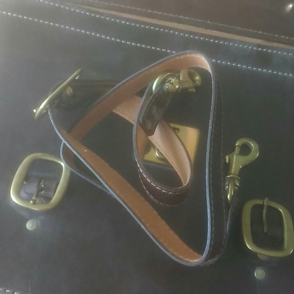 Thick Heavy Hand Tooled Leather Messenger Brief - Picture 9 of 12